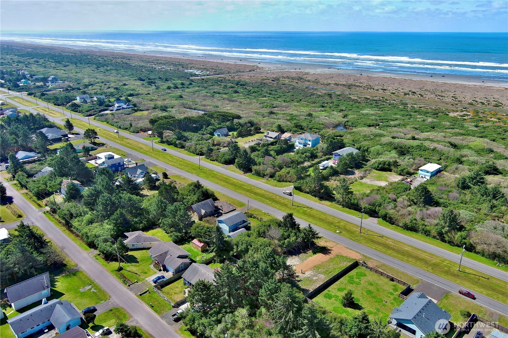 538 Ocean Shores Boulevard NW, Ocean Shores, WA 98569