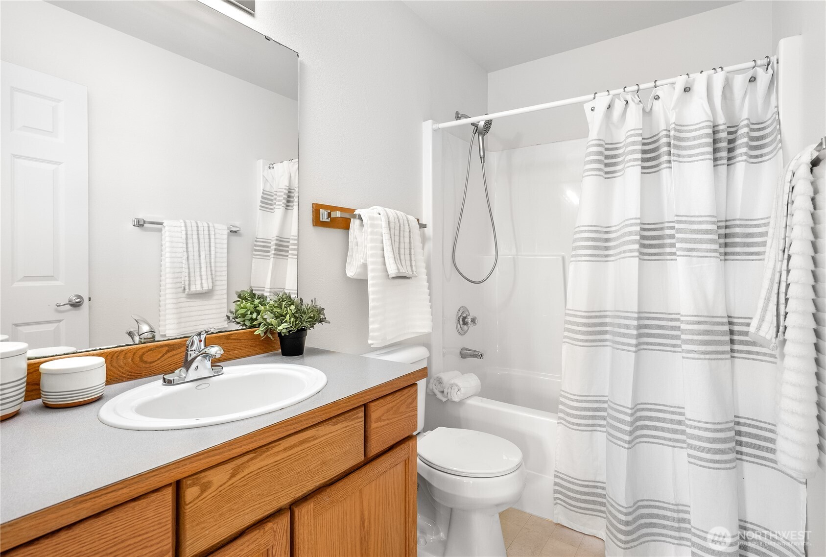 2229 190th Street SW, Lynnwood, WA 98036