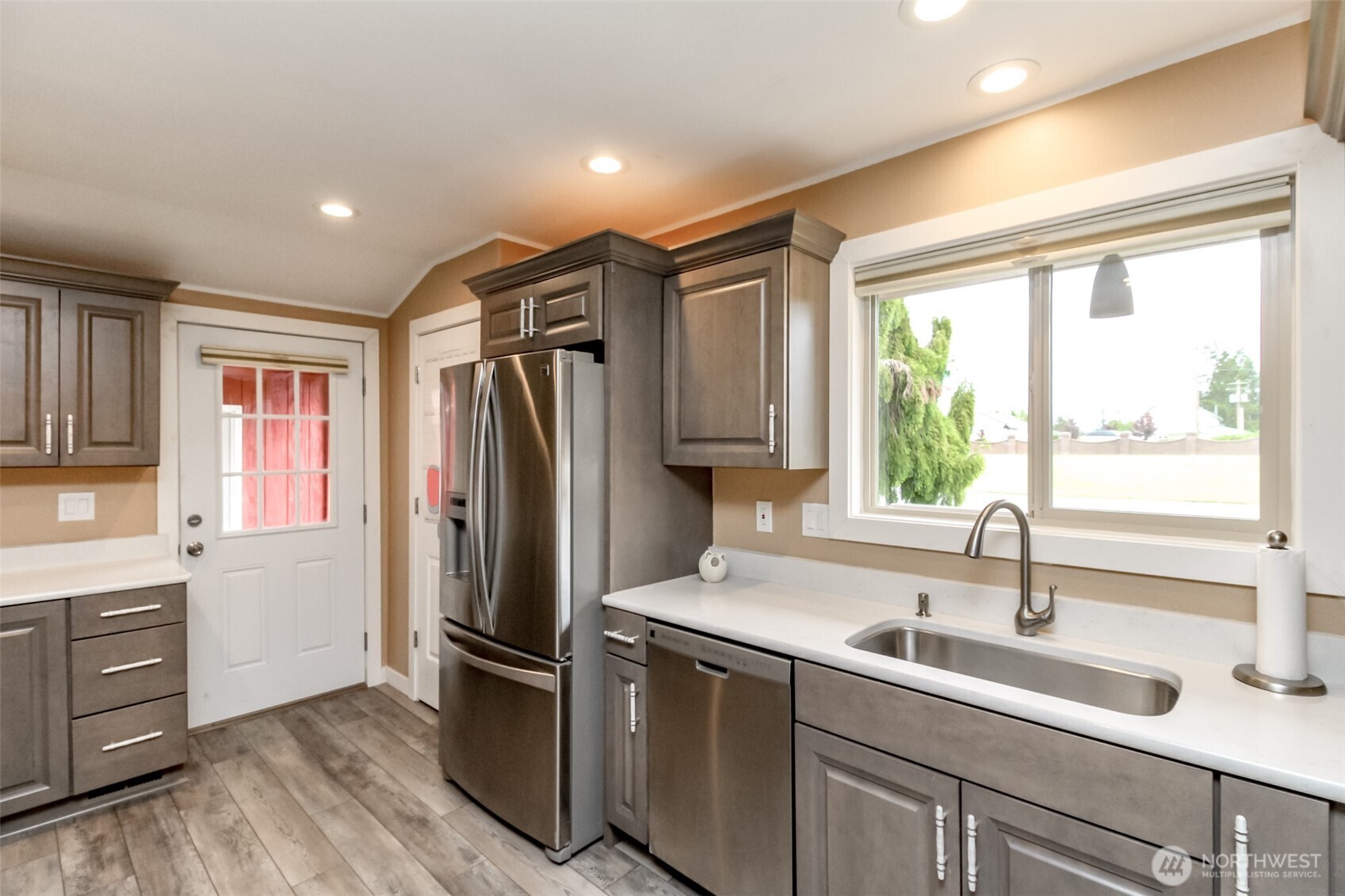 36510 Mountain Highway E, Eatonville, WA 98328