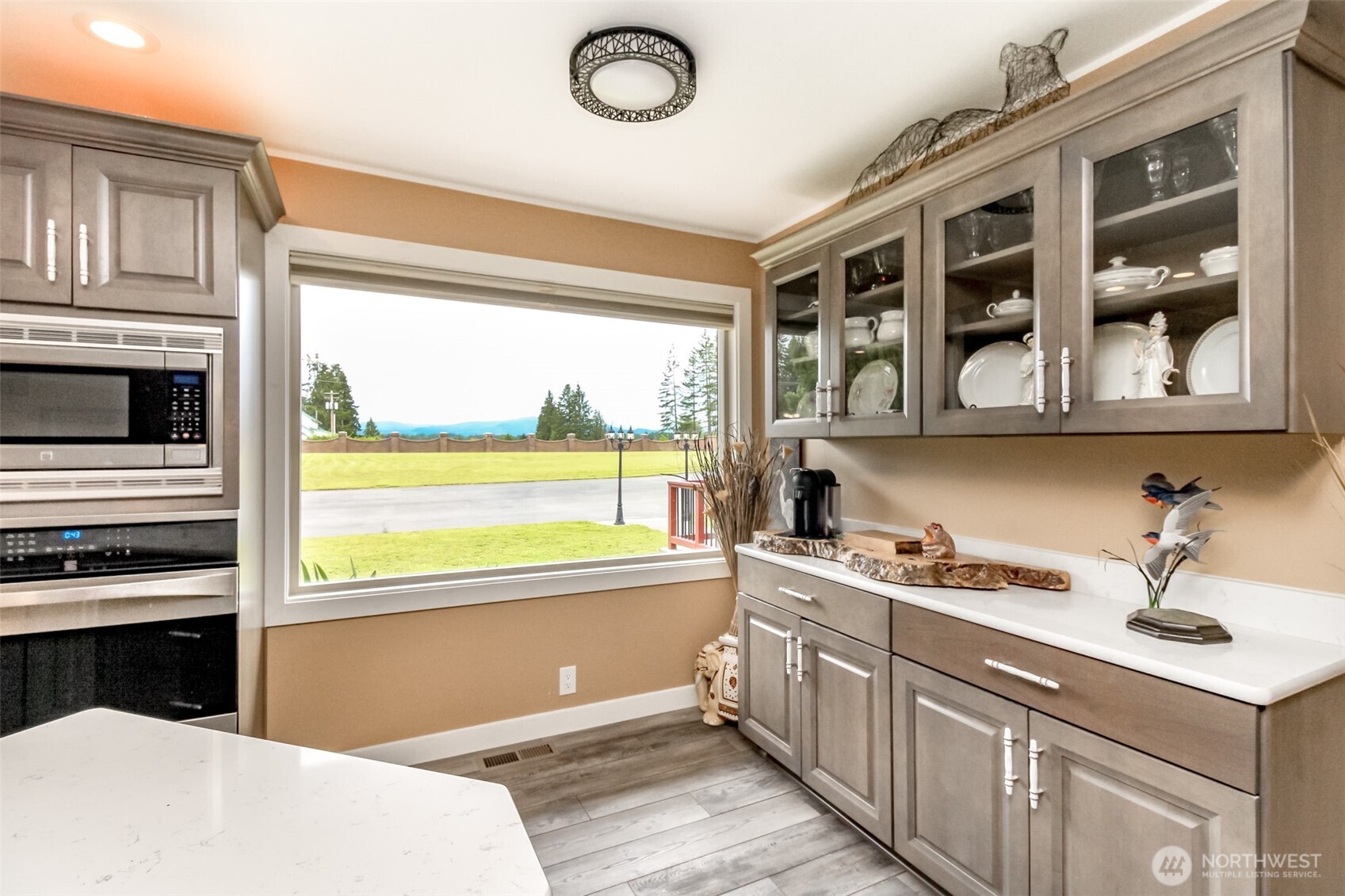36510 Mountain Highway E, Eatonville, WA 98328