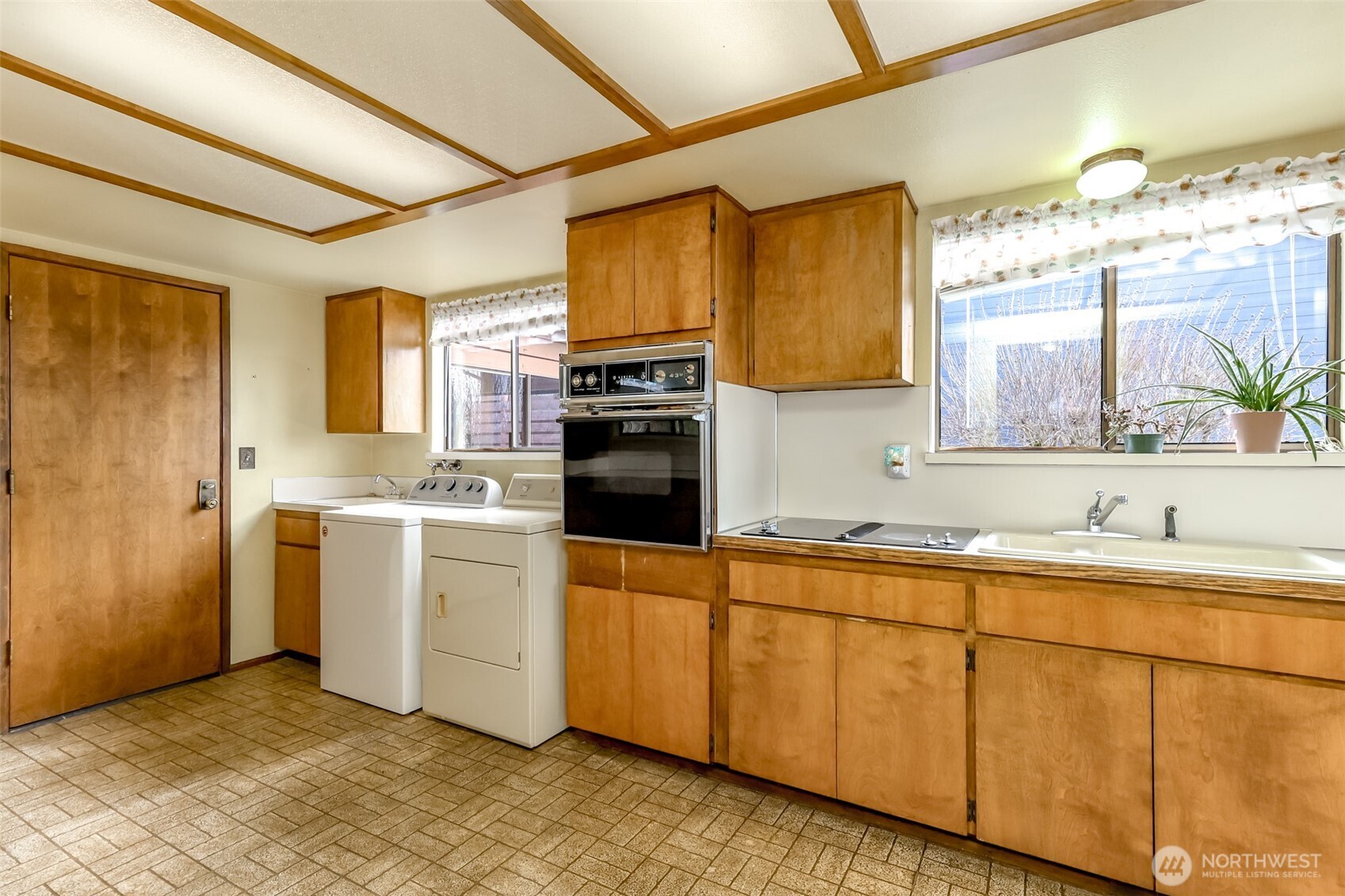 5837 Broadview Avenue NE, Tacoma, WA 98422