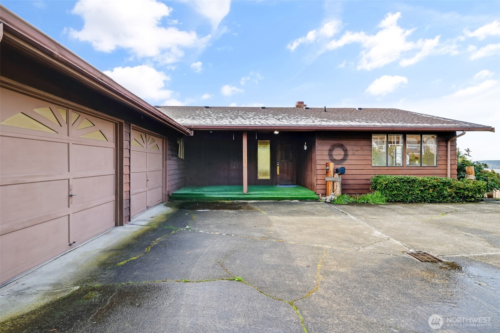 5837 Broadview Avenue NE, Tacoma, WA 98422