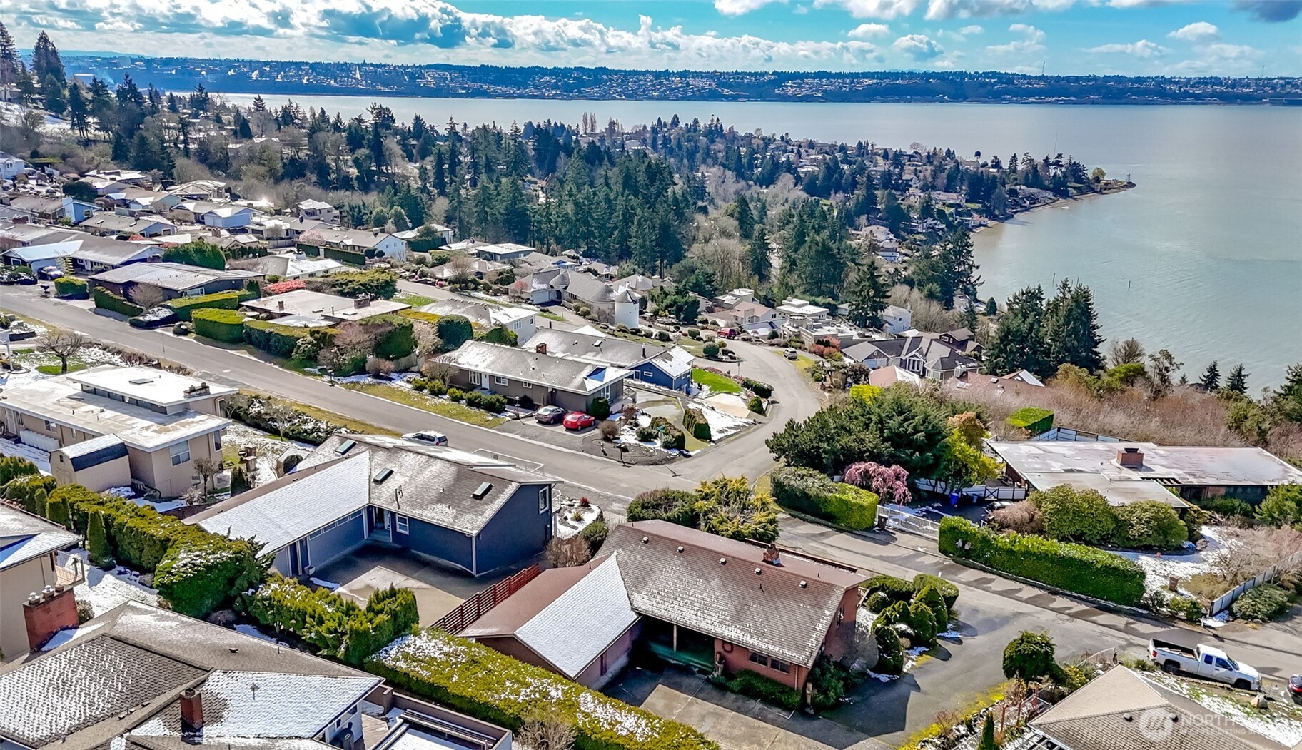 5837 Broadview Avenue NE, Tacoma, WA 98422