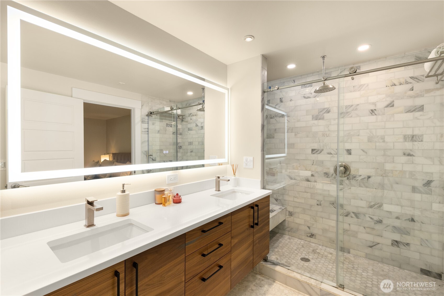 9525 Mercerwood Drive , Mercer Island, WA 98040