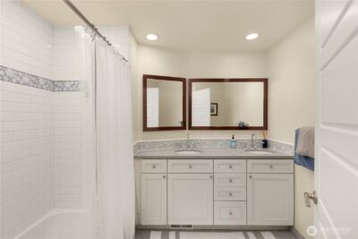 9525 Mercerwood Drive , Mercer Island, WA 98040 - Photo 18