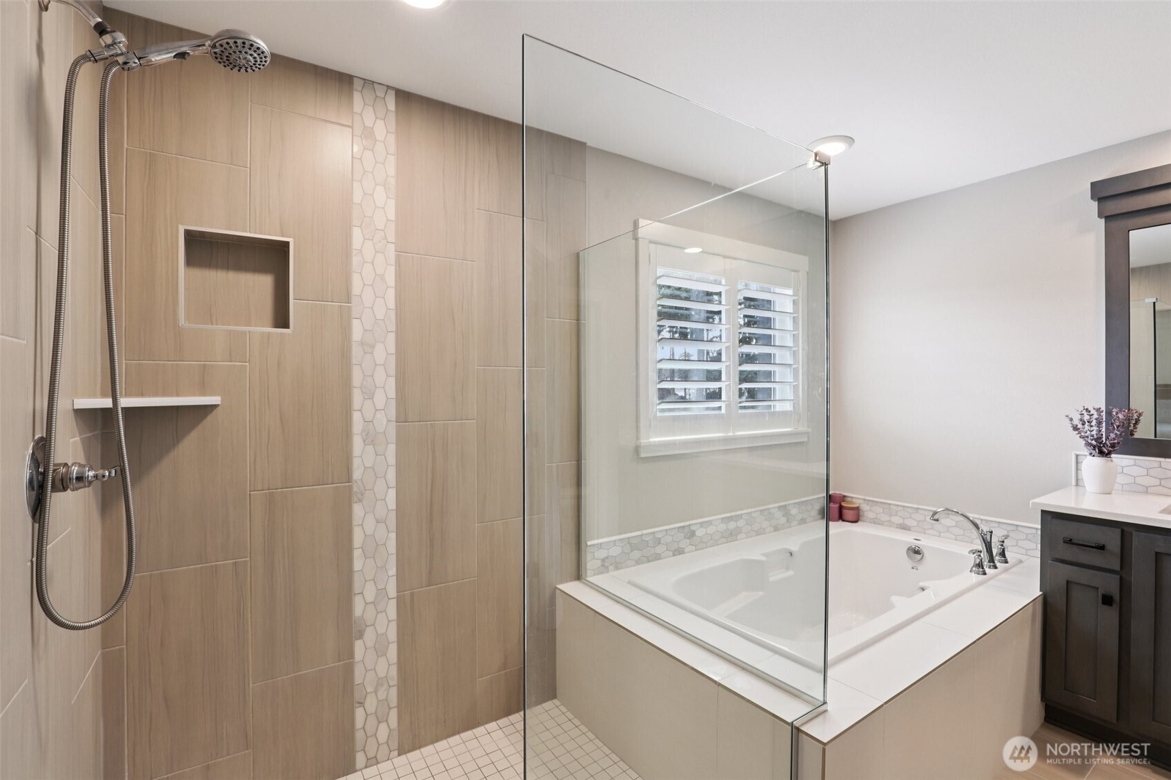 8321 NE 168th Place , Vancouver, WA 98682