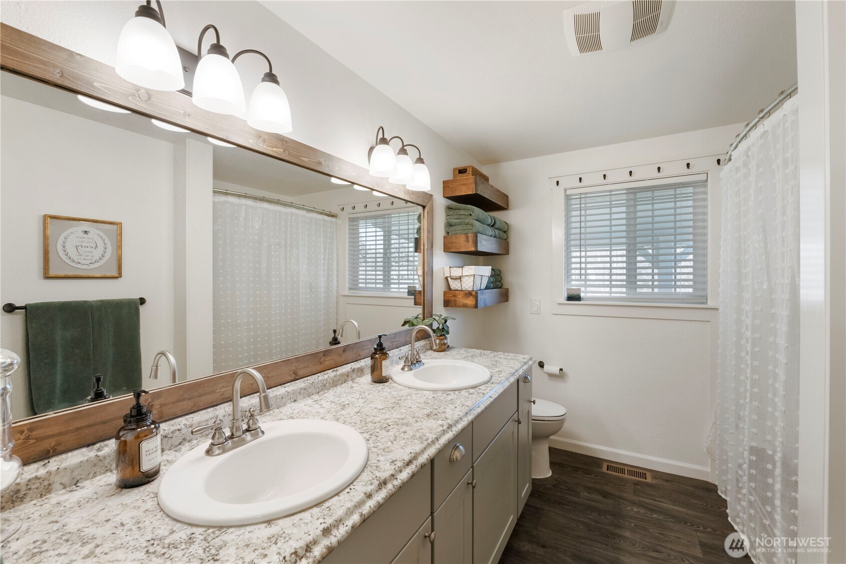 12104 26th Avenue E, Tacoma, WA 98445