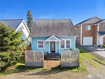 1310 44th Pl , Seaview, WA 98644 - Photo 1