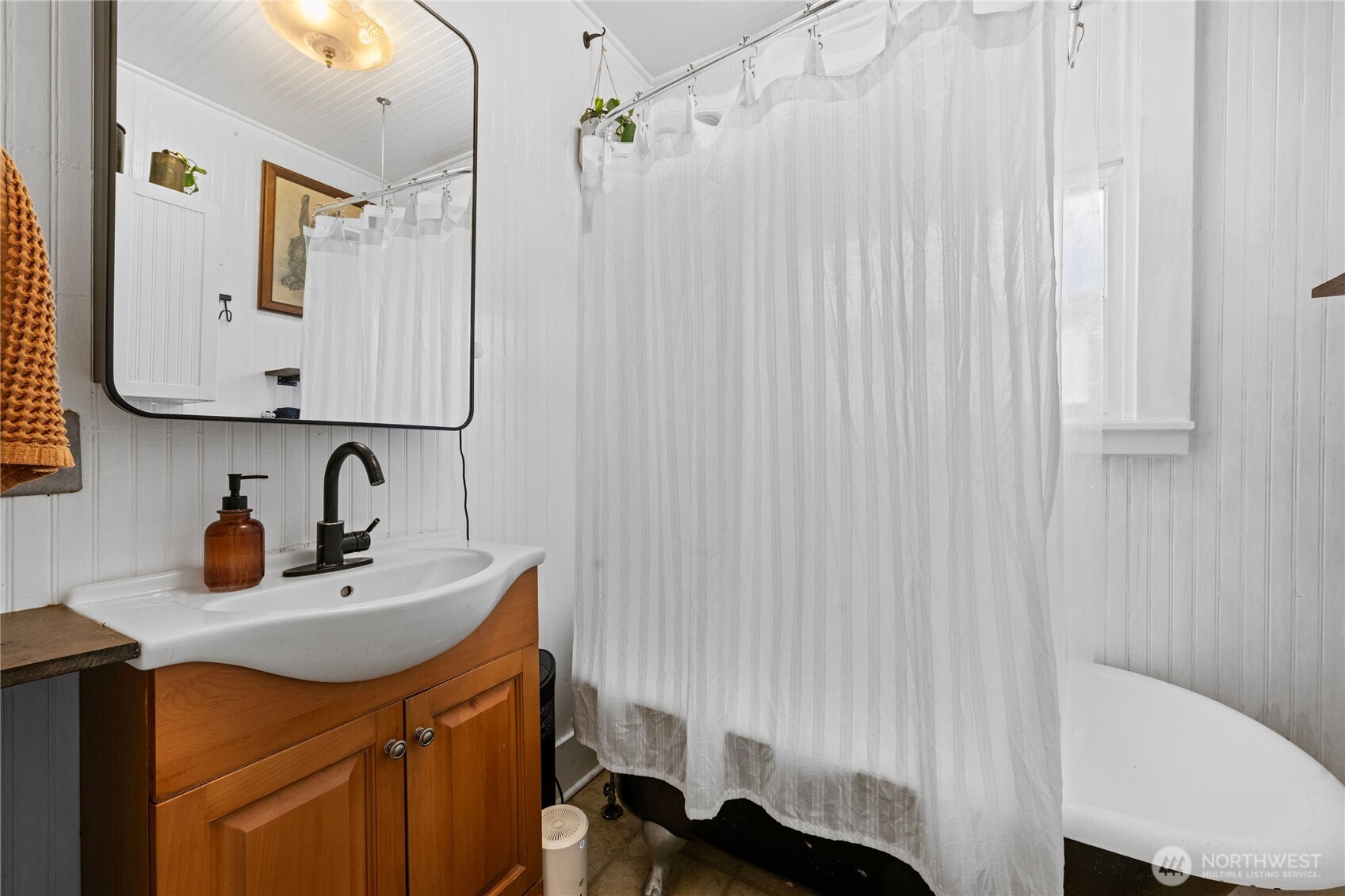 1310 44th Pl , Seaview, WA 98644