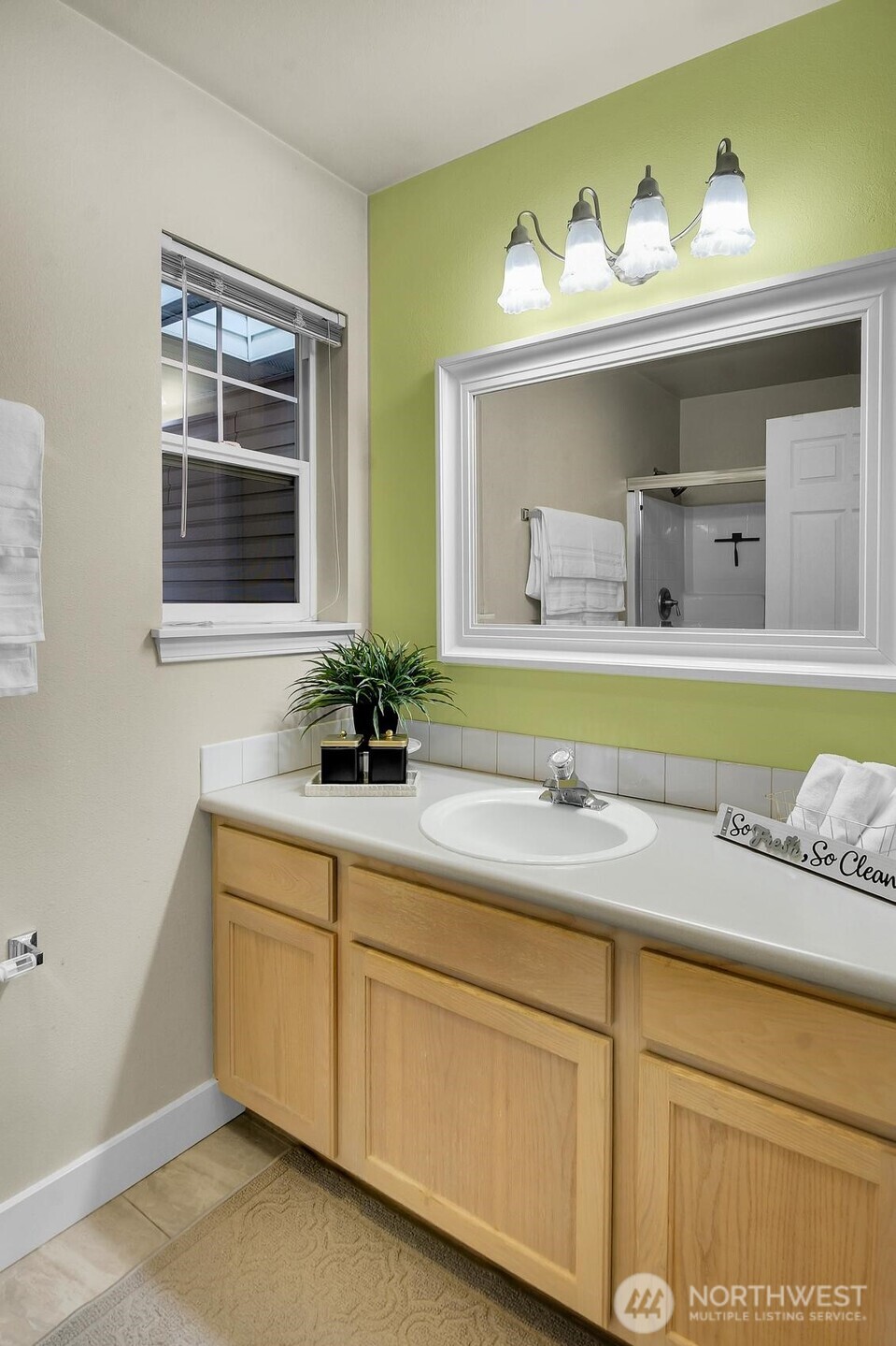 2001 120th Place SE #2-102, Everett, WA 98208