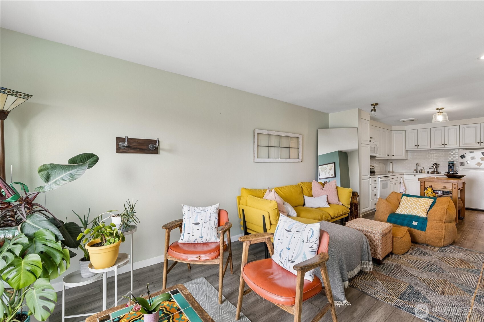 2354 E Yale Avenue #302, Seattle, WA 98102