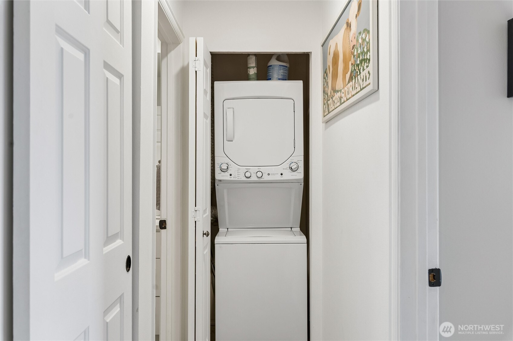 2354 E Yale Avenue #302, Seattle, WA 98102