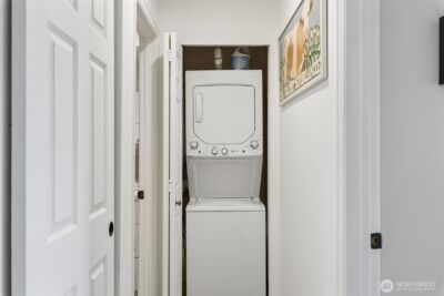 2354 E Yale Avenue #302, Seattle, WA 98102 - Photo 17