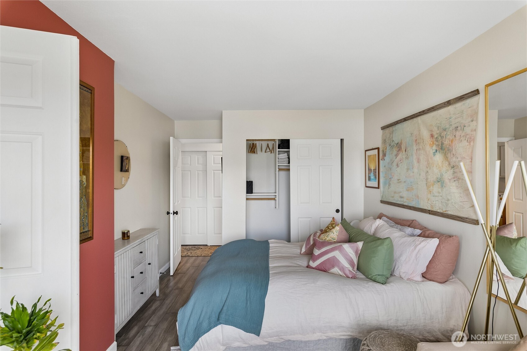 2354 E Yale Avenue #302, Seattle, WA 98102