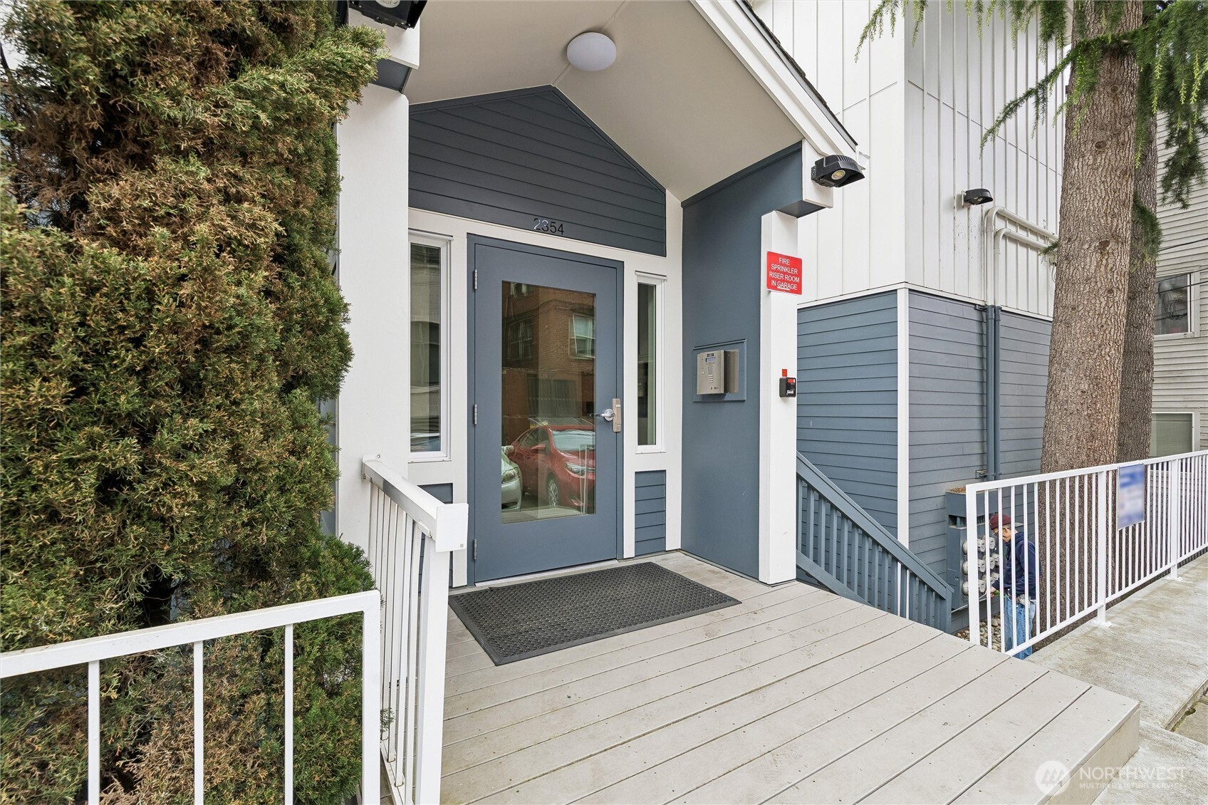 2354 E Yale Avenue #302, Seattle, WA 98102