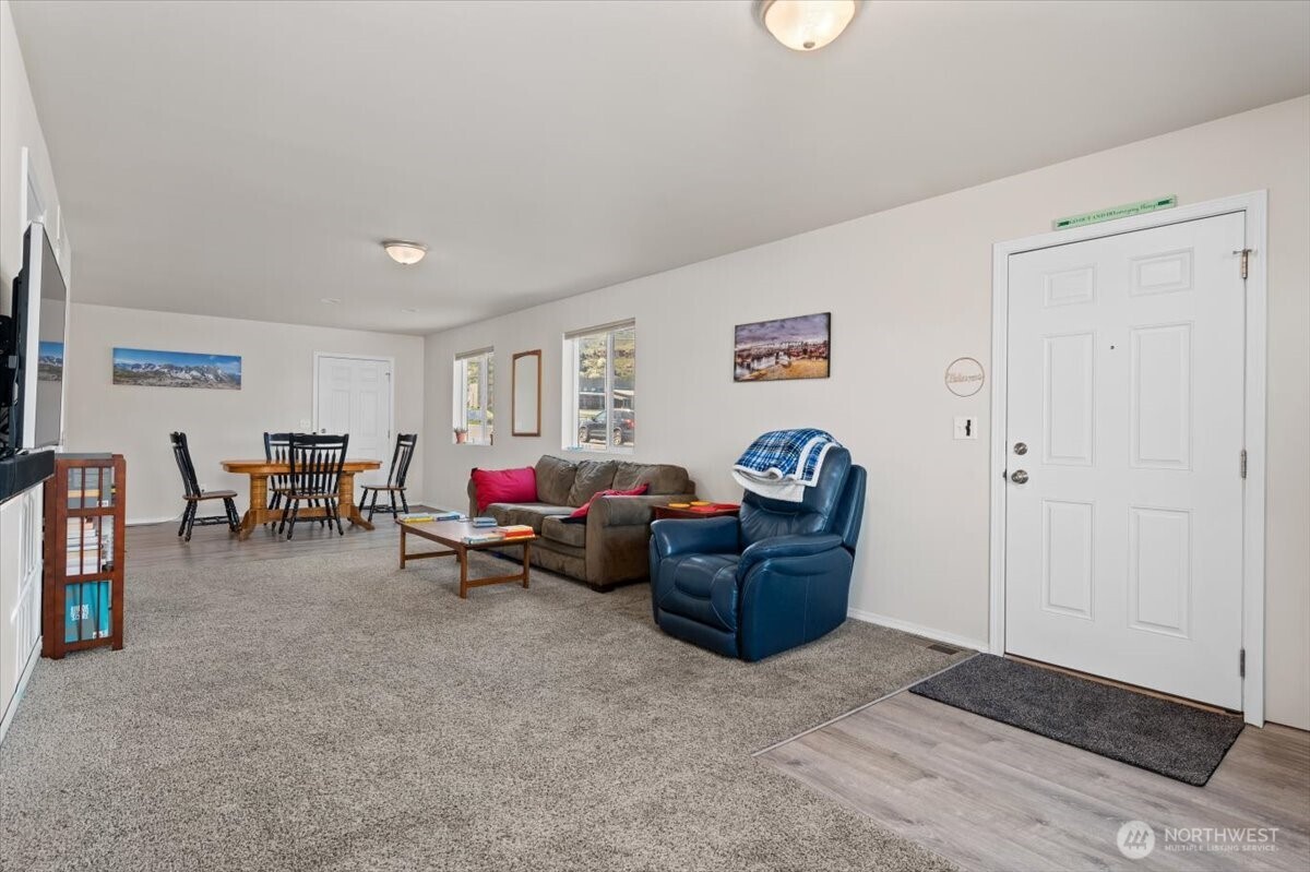 1327 S Miller Street , Wenatchee, WA 98801