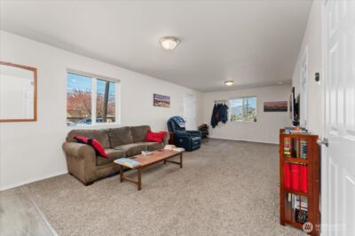 1327 S Miller Street , Wenatchee, WA 98801 - Photo 7