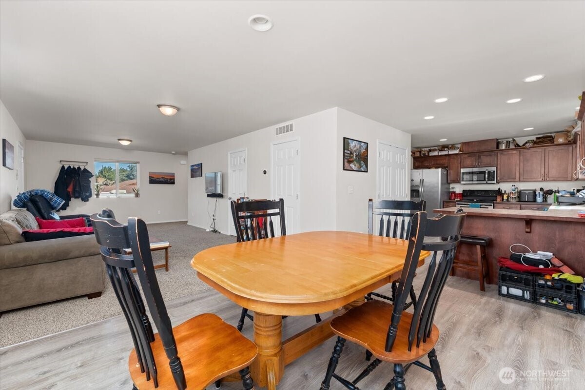 1327 S Miller Street , Wenatchee, WA 98801