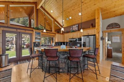 15320 Lakeview Street , Entiat, WA 98822 - Photo 13