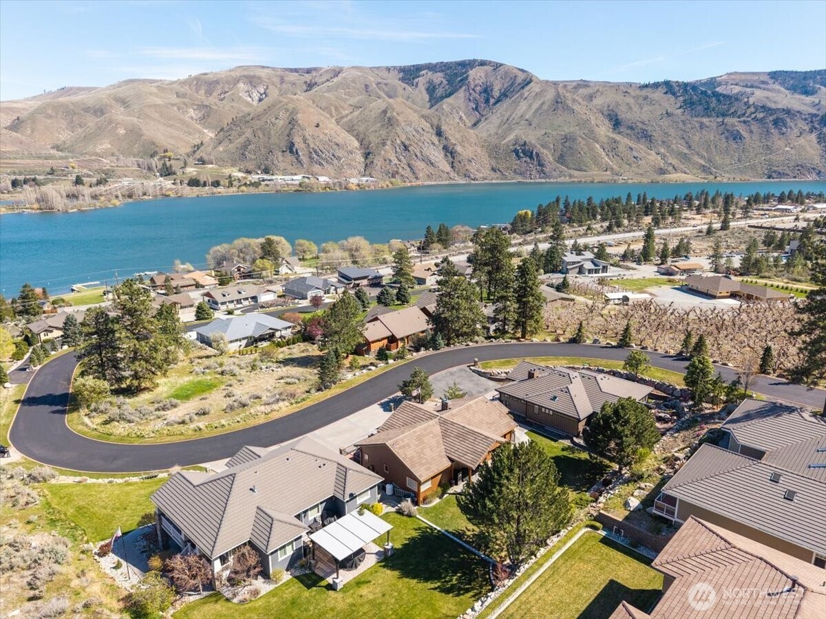 15320 Lakeview Street , Entiat, WA 98822