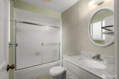 11516 Bartlett Ave NE, Seattle, WA 98125 - Photo 16