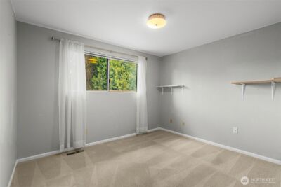 11516 Bartlett Ave NE, Seattle, WA 98125 - Photo 17