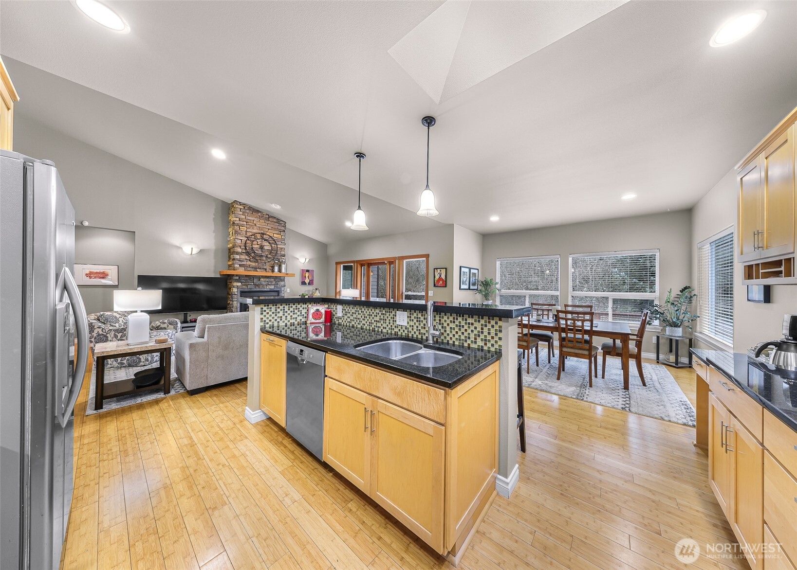 4459 Castlerock Drive , Blaine, WA 98230