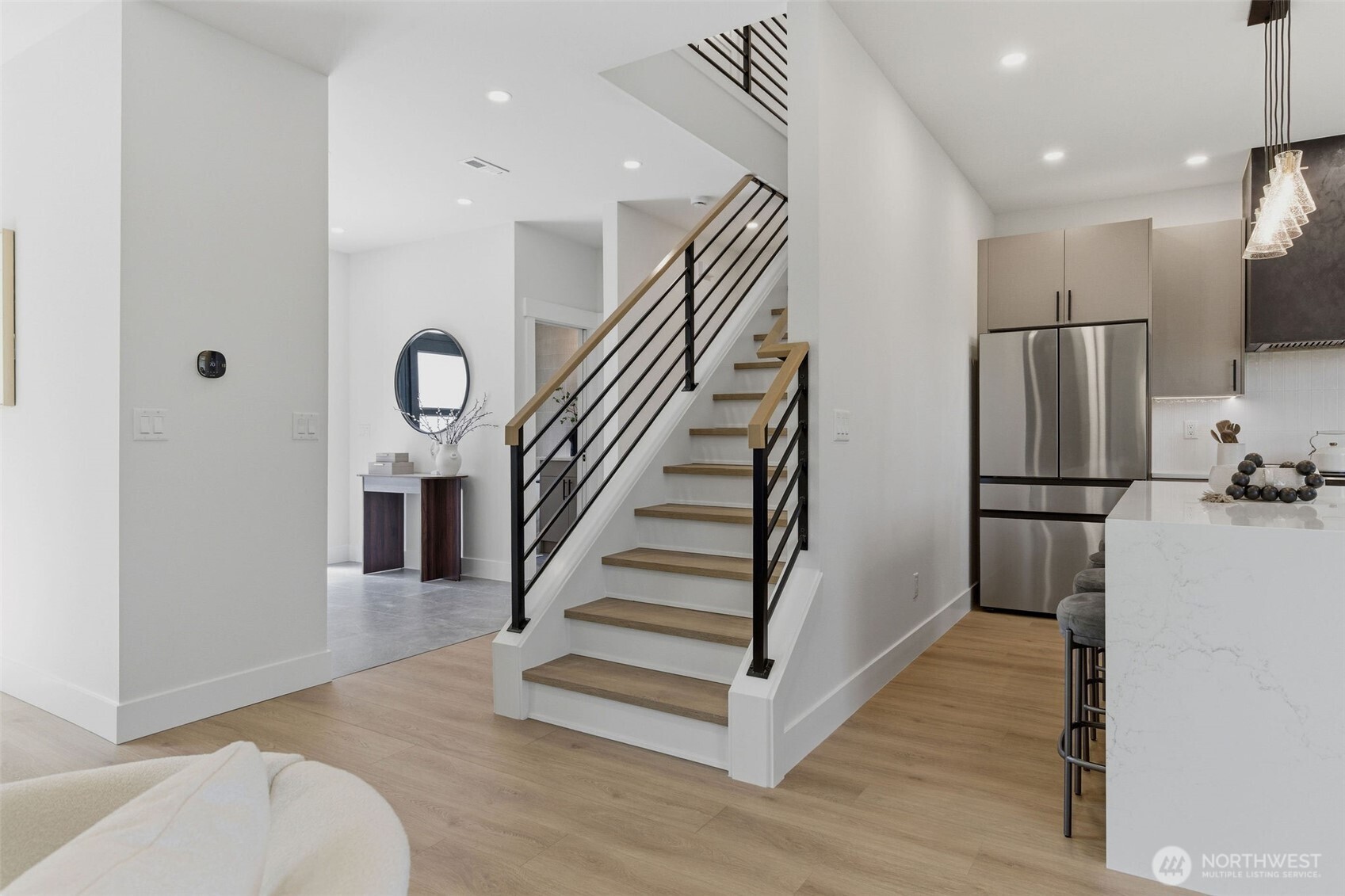 10930 NE 120th Street , Kirkland, WA 98034-6803