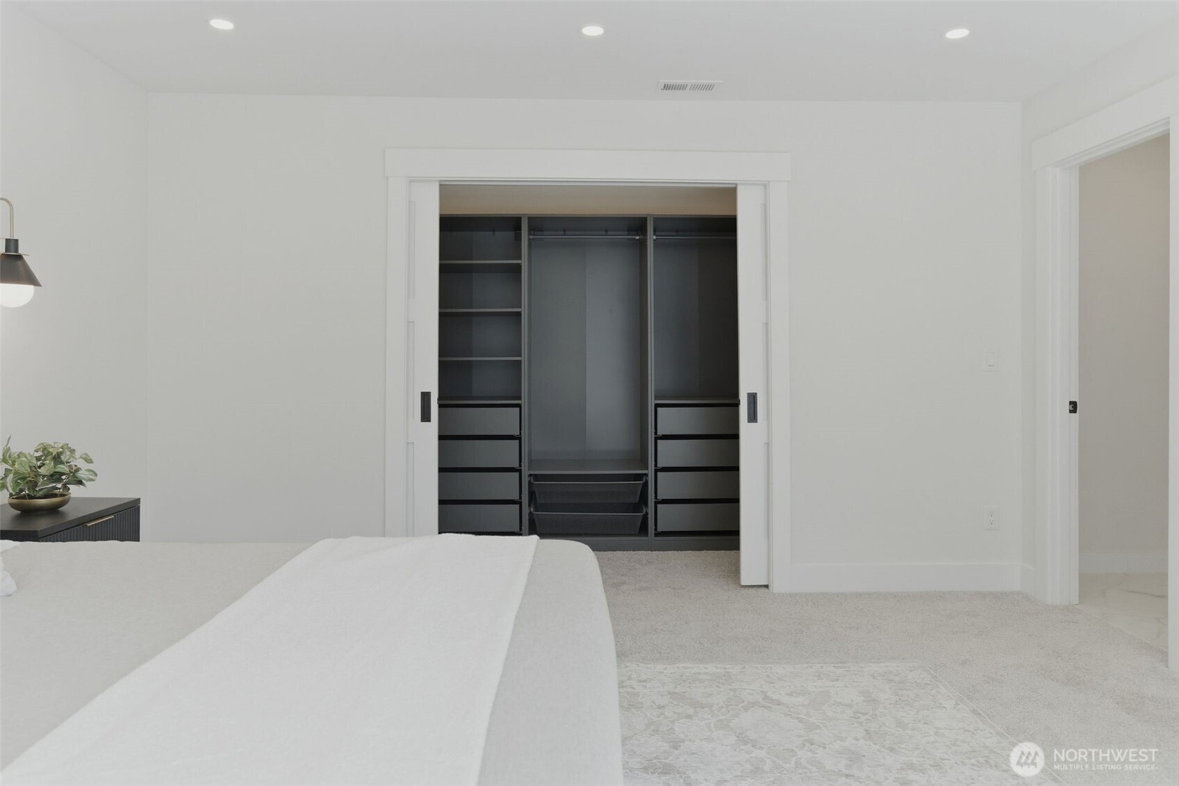 10930 NE 120th Street , Kirkland, WA 98034-6803