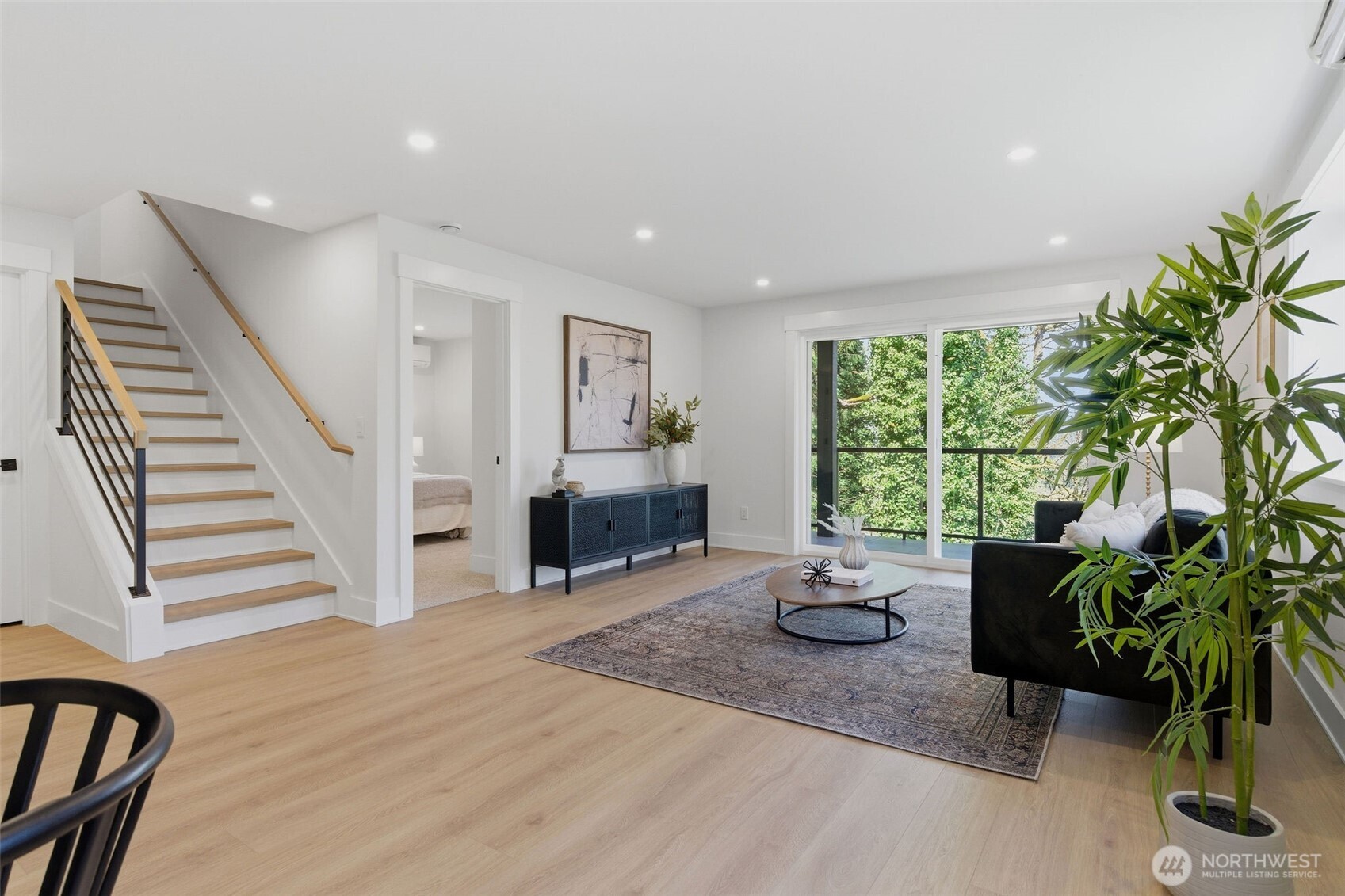 10930 NE 120th Street , Kirkland, WA 98034-6803