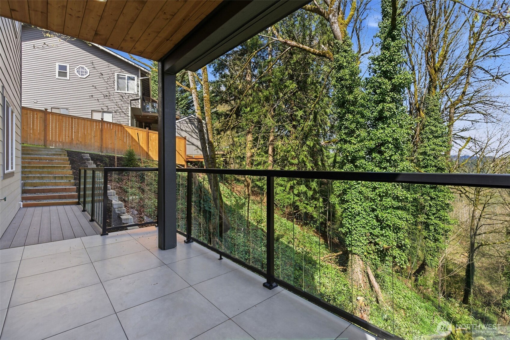 10930 NE 120th Street , Kirkland, WA 98034-6803