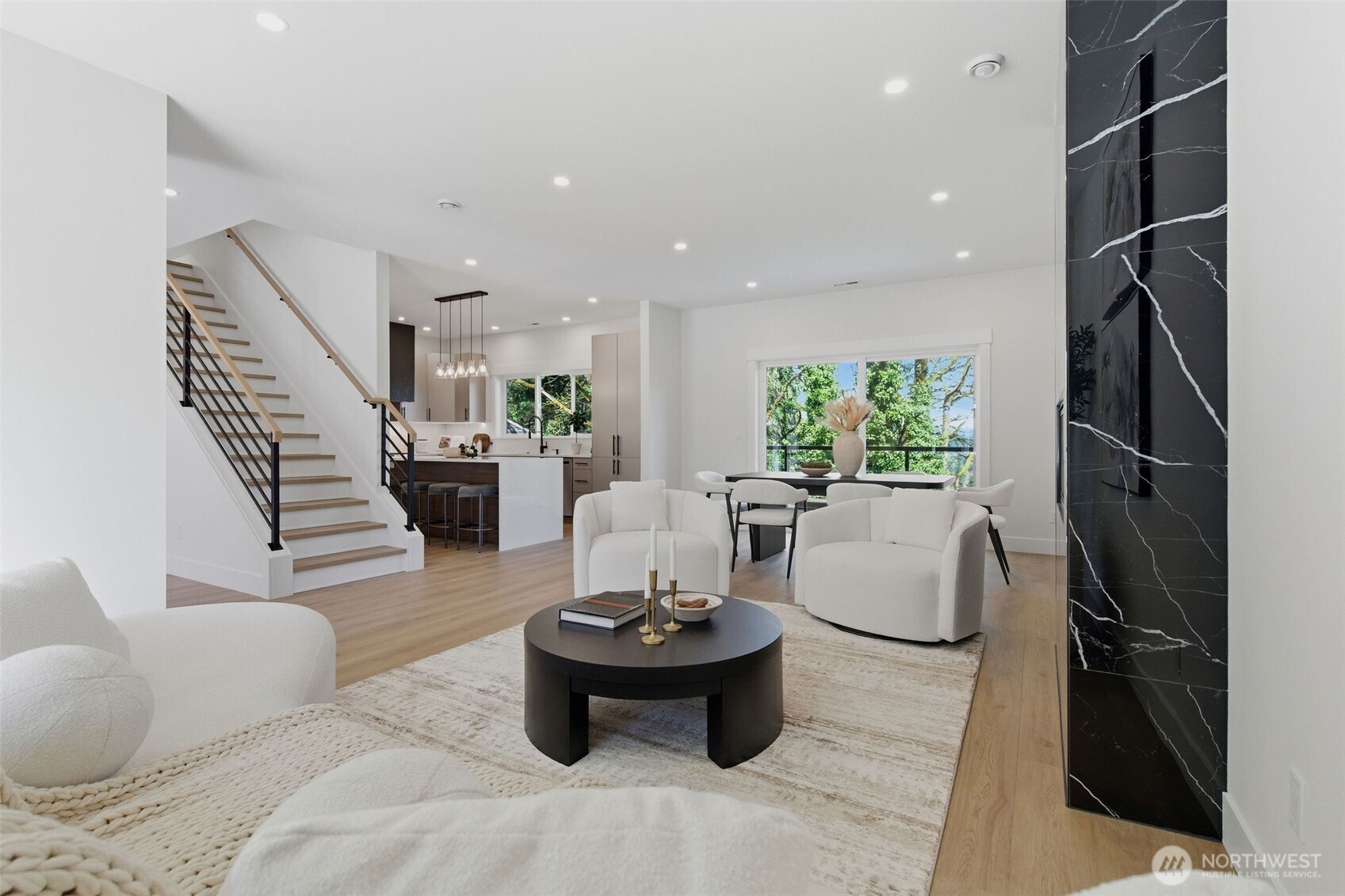 10930 NE 120th Street , Kirkland, WA 98034-6803