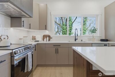 10930 NE 120th Street , Kirkland, WA 98034-6803 - Photo 10