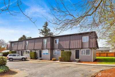 211 Maple Street , Lynden, WA 98264