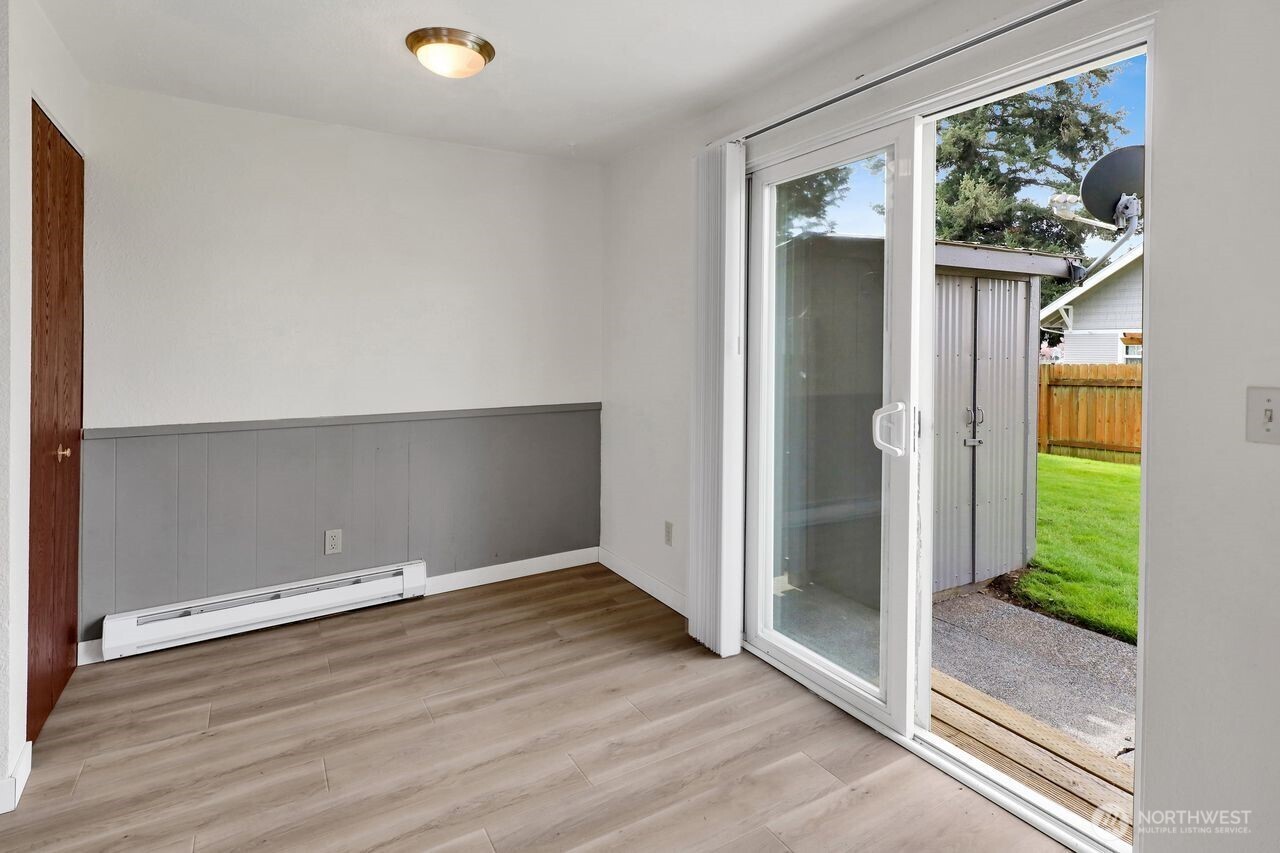 211 Maple Street , Lynden, WA 98264