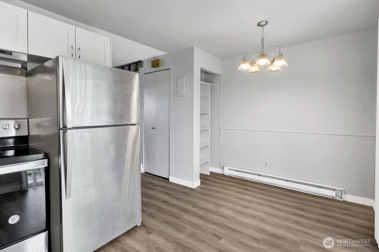 211 Maple Street , Lynden, WA 98264