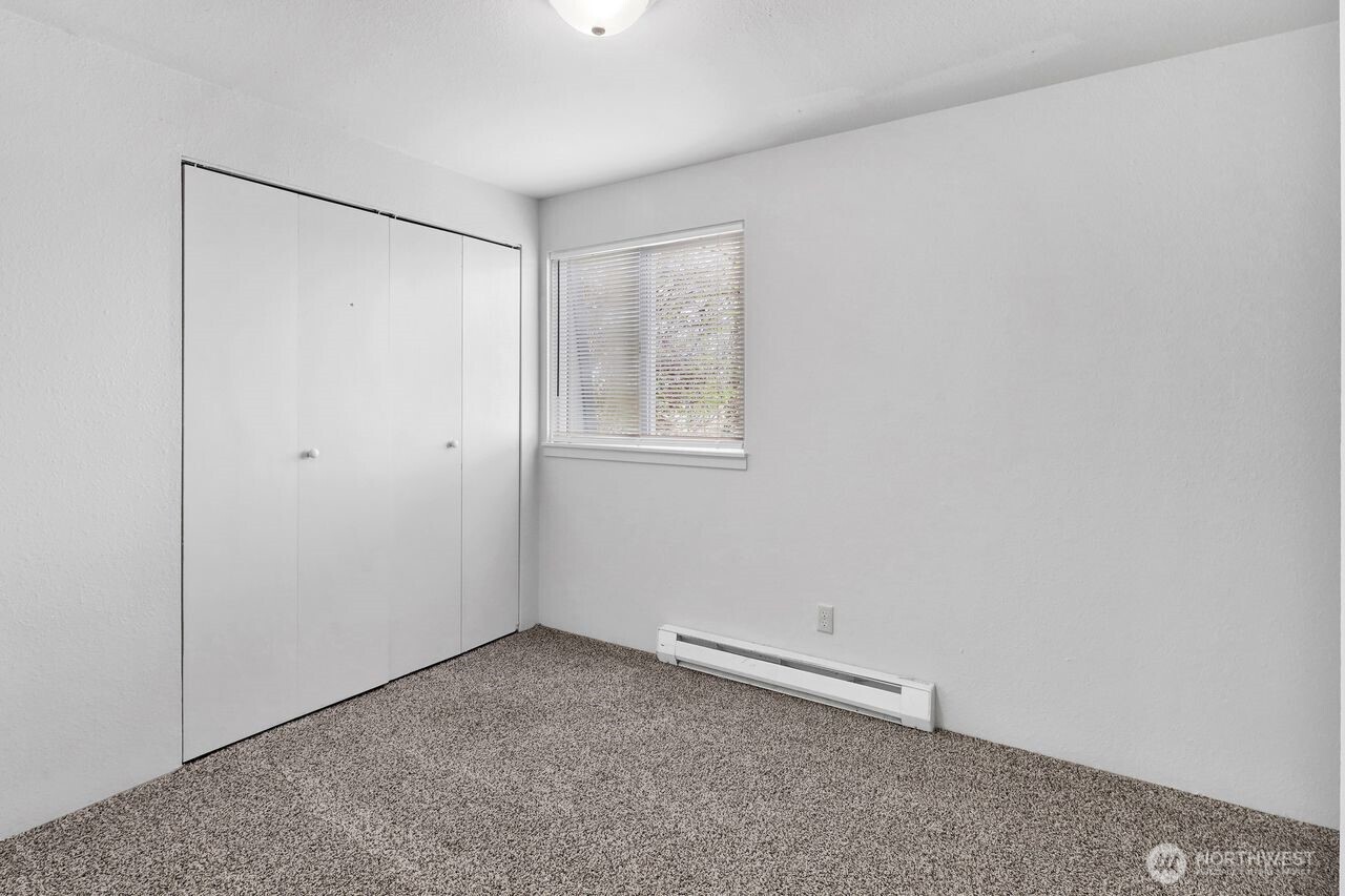 211 Maple Street , Lynden, WA 98264