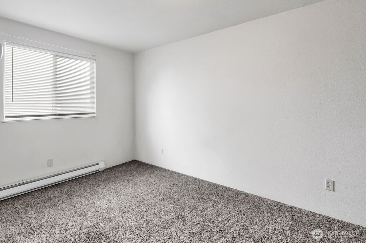 211 Maple Street , Lynden, WA 98264