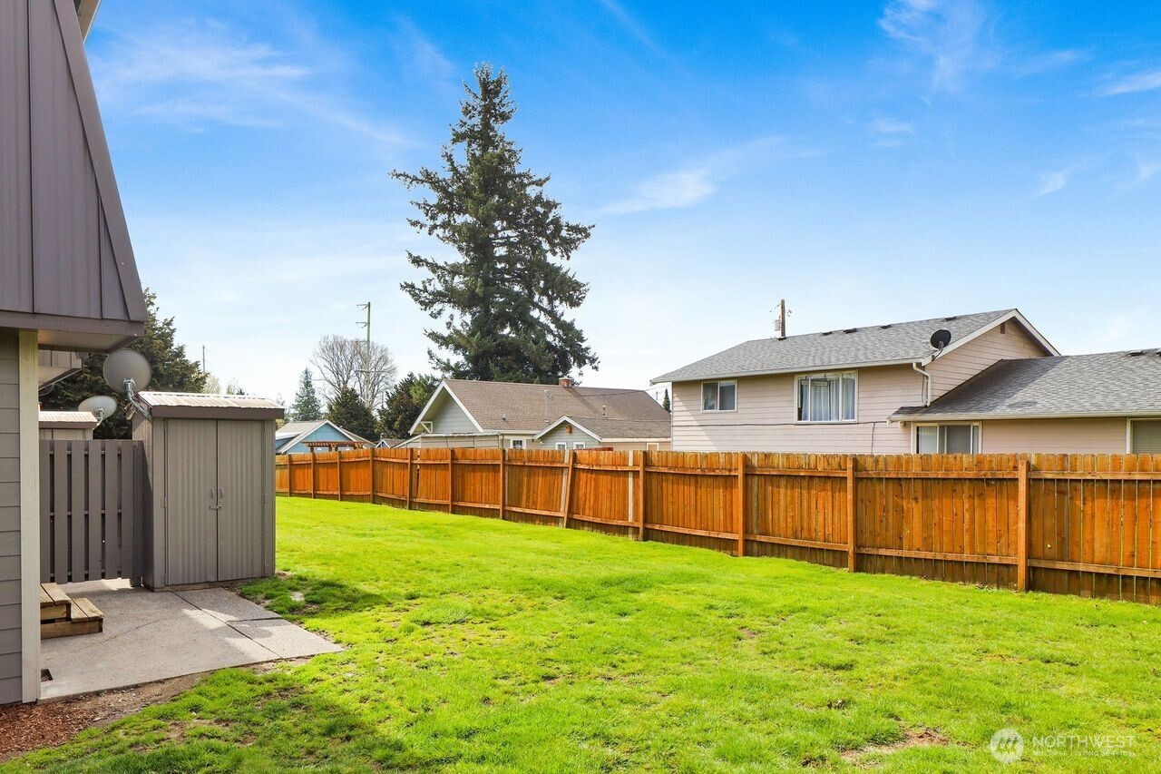 211 Maple Street , Lynden, WA 98264