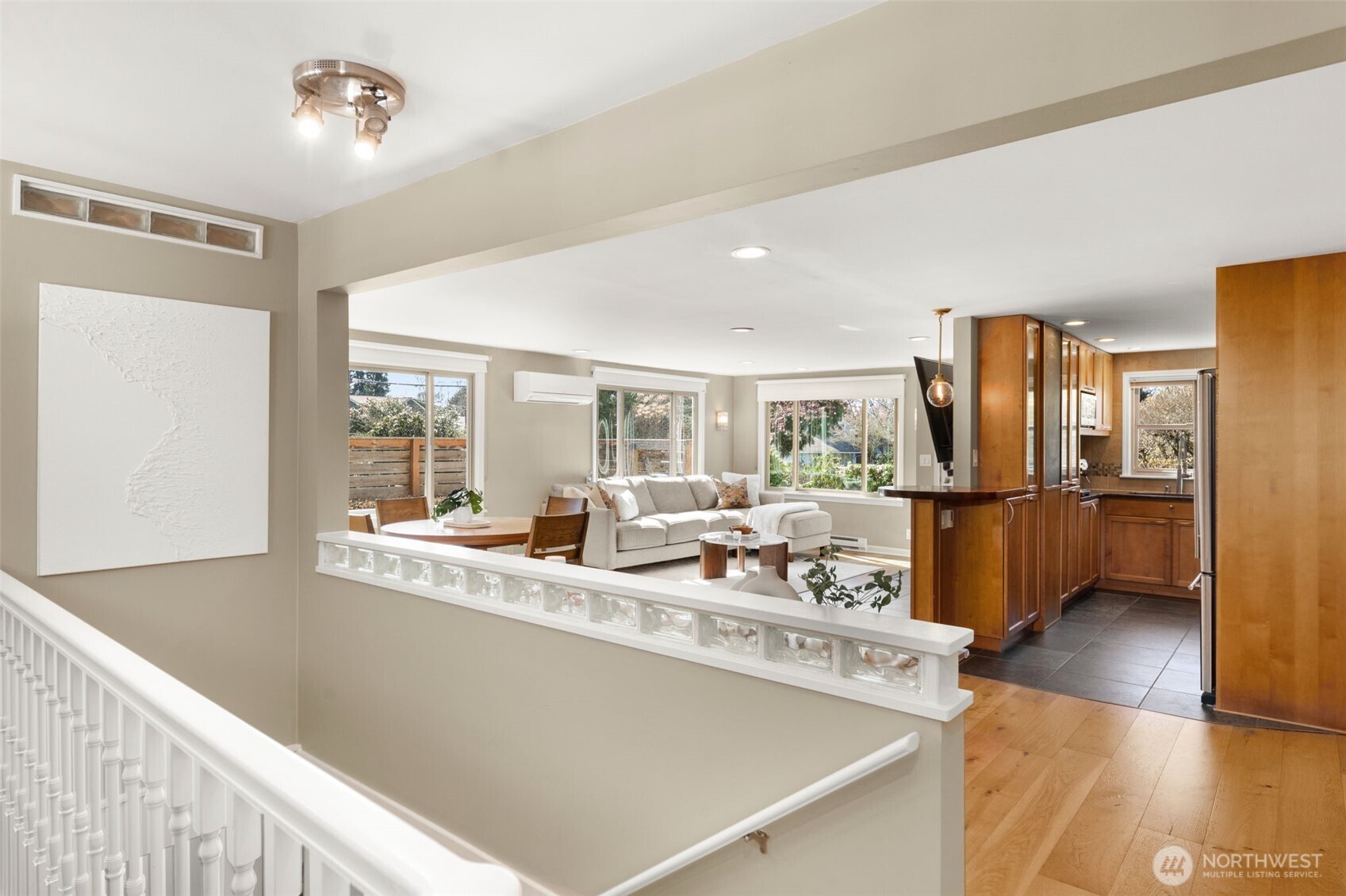 9102 12th Avenue NE, Seattle, WA 98115