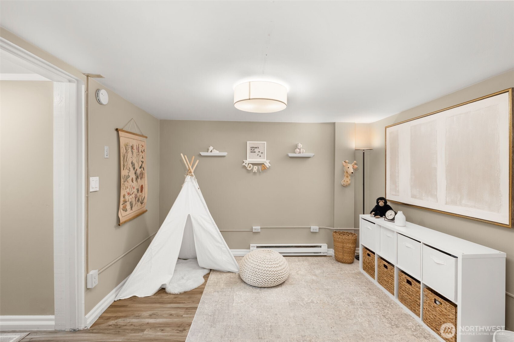 9102 12th Avenue NE, Seattle, WA 98115