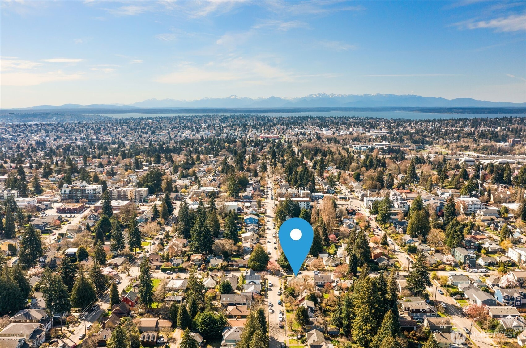 9102 12th Avenue NE, Seattle, WA 98115