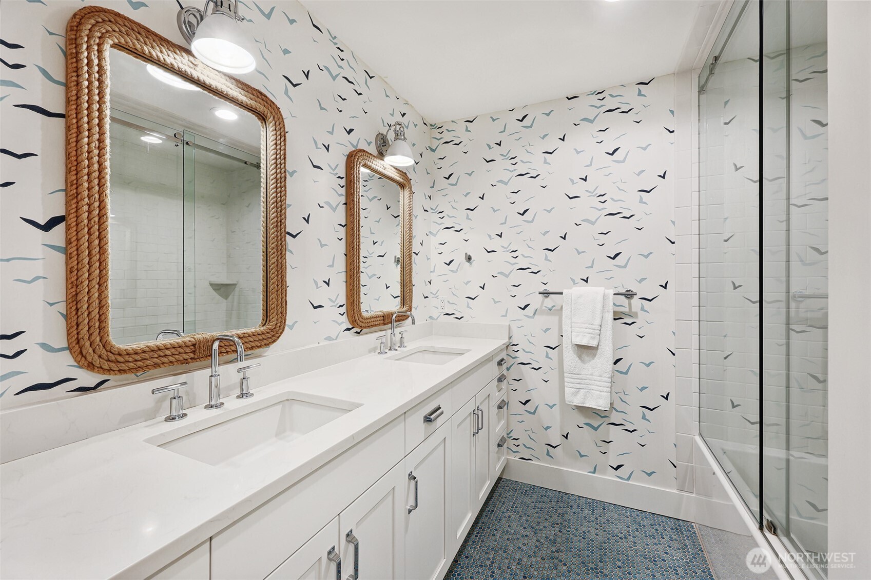 5006 Scurlock Road , Freeland, WA 98249