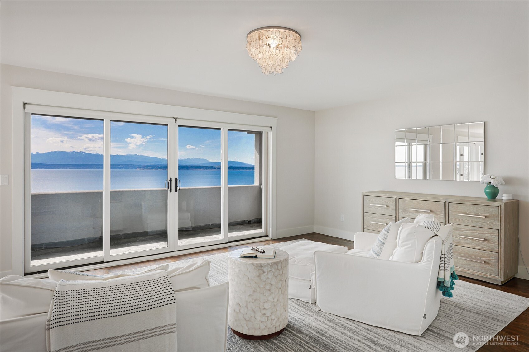 5006 Scurlock Road , Freeland, WA 98249