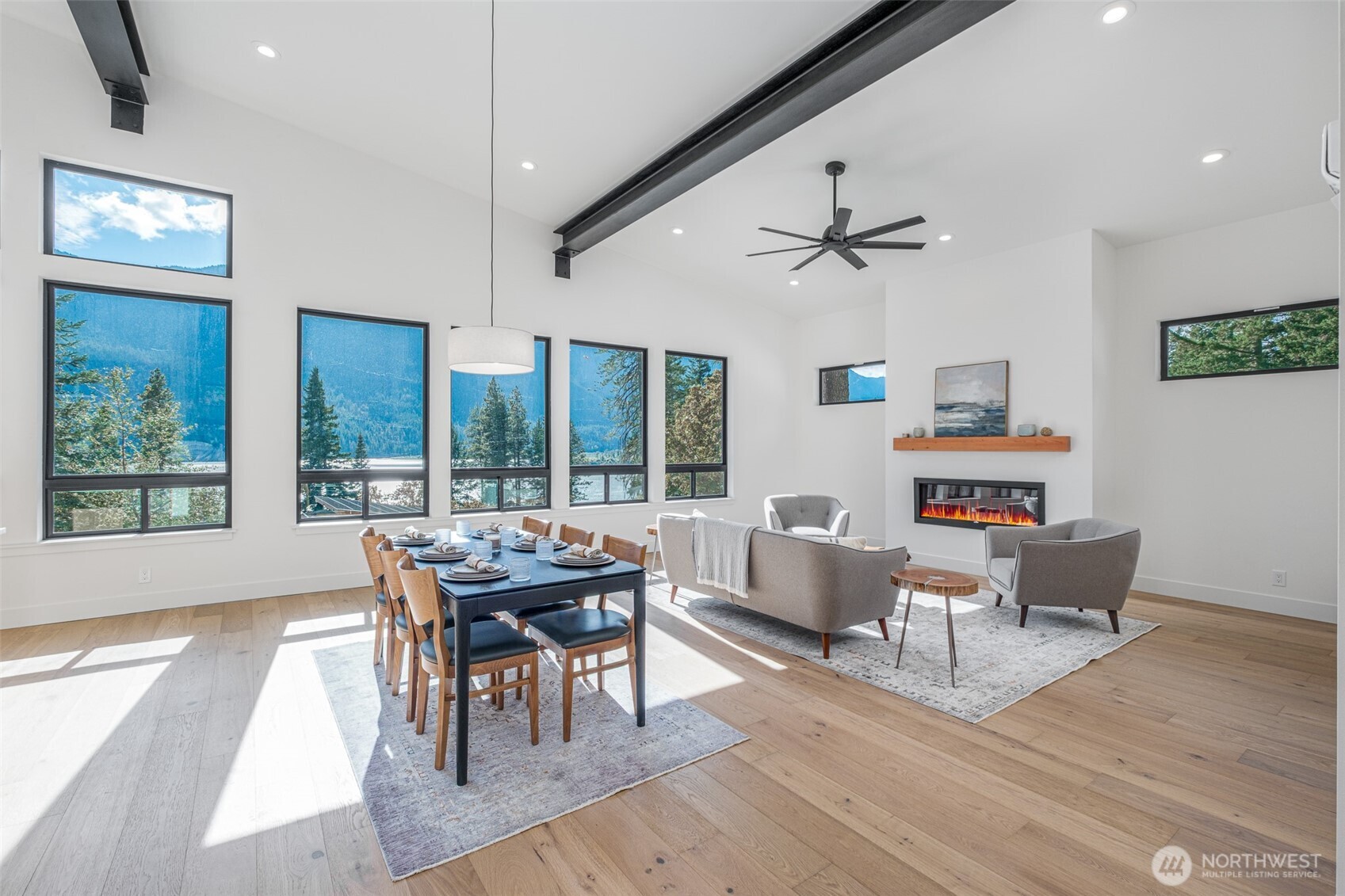 23112 Lake Wenatchee Hwy , Leavenworth, WA 98826