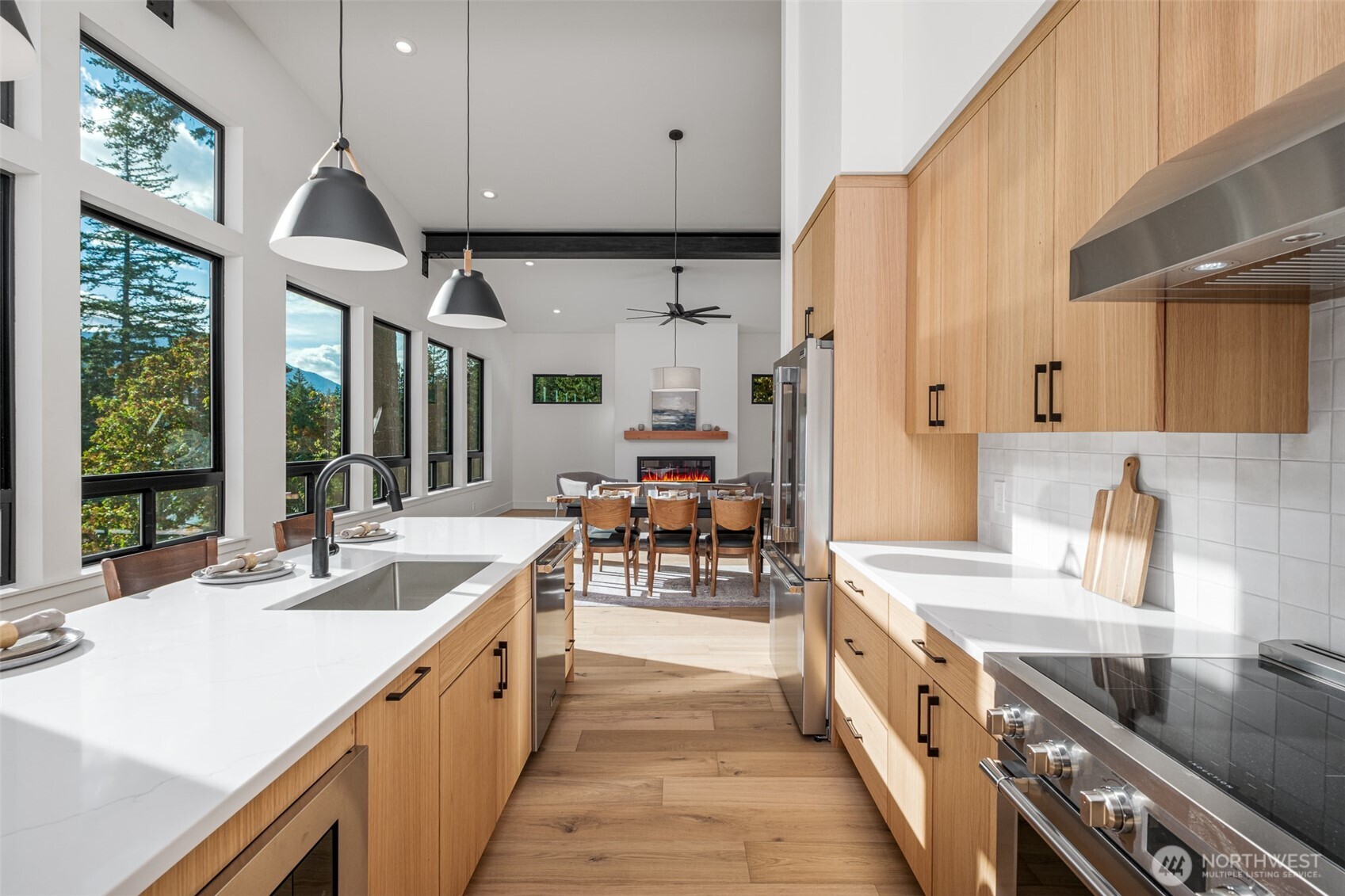 23112 Lake Wenatchee Hwy , Leavenworth, WA 98826