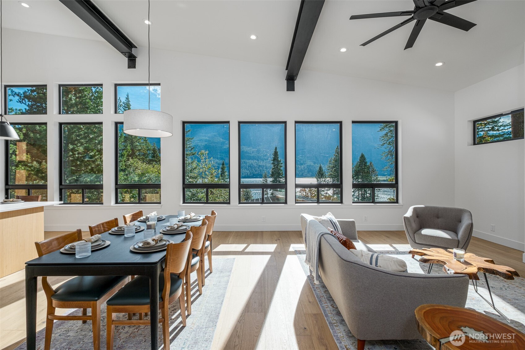 23112 Lake Wenatchee Hwy , Leavenworth, WA 98826