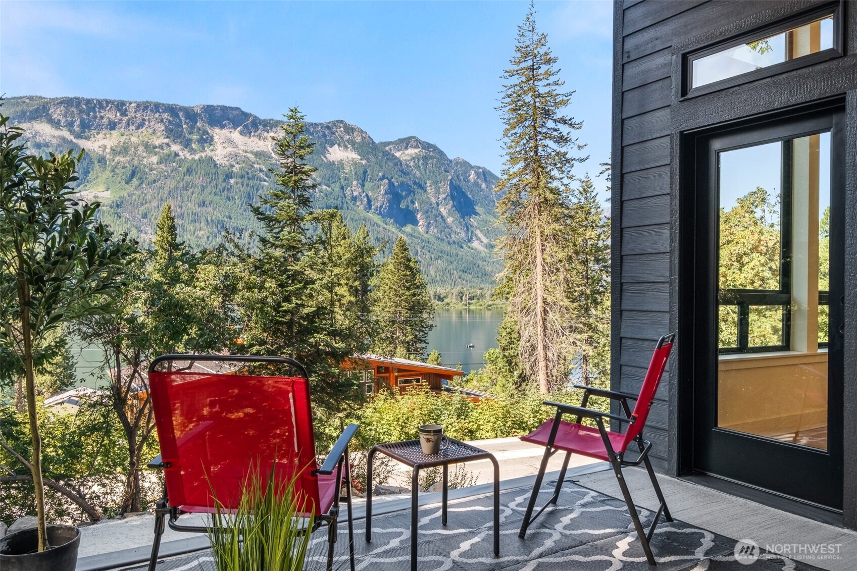 23112 Lake Wenatchee Hwy , Leavenworth, WA 98826