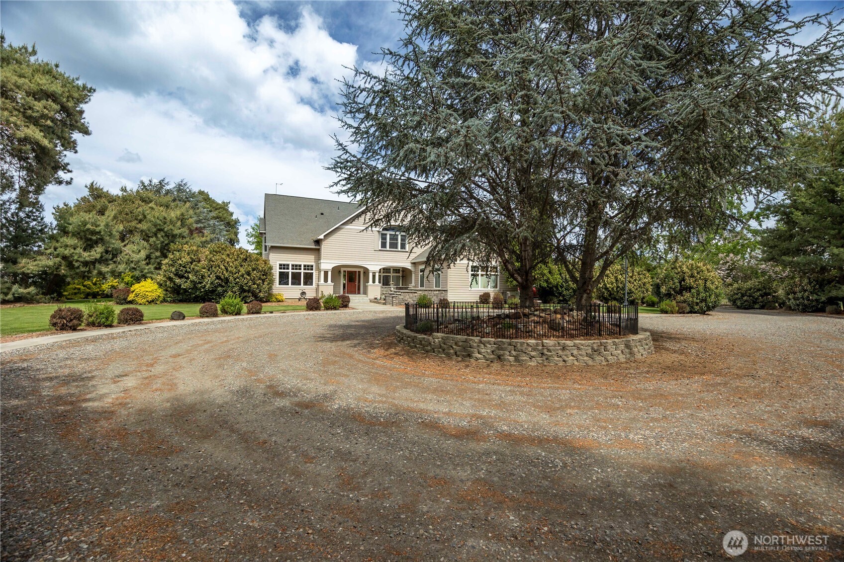 8620 W Richardson Road , Pasco, WA 99301