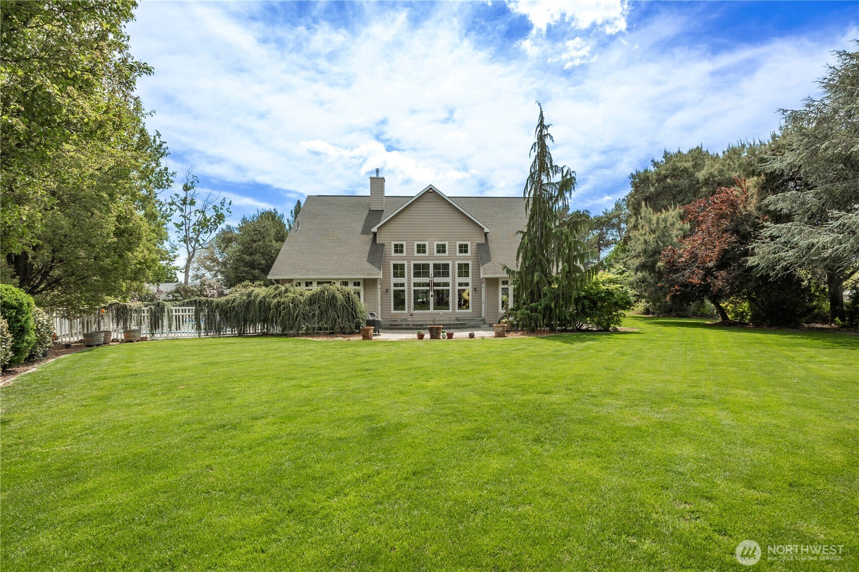 8620 W Richardson Road , Pasco, WA 99301